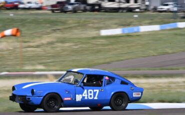 Triumph-GT6-1971-24