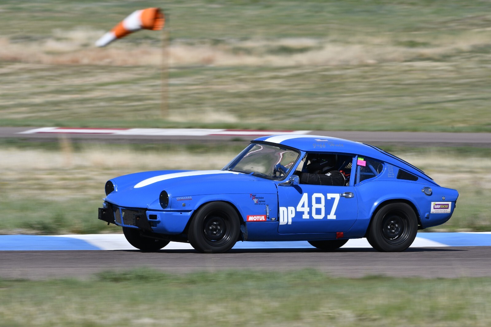 Triumph-GT6-1971-25