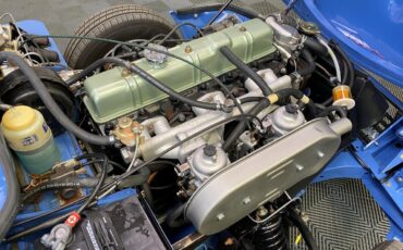 Triumph-GT6-1973-Coupe-29