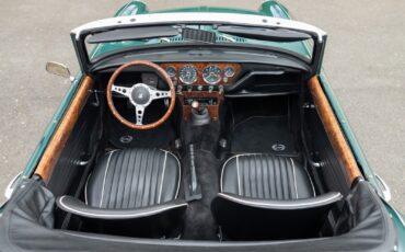 Triumph-Spitfire-1968-Convertible-9