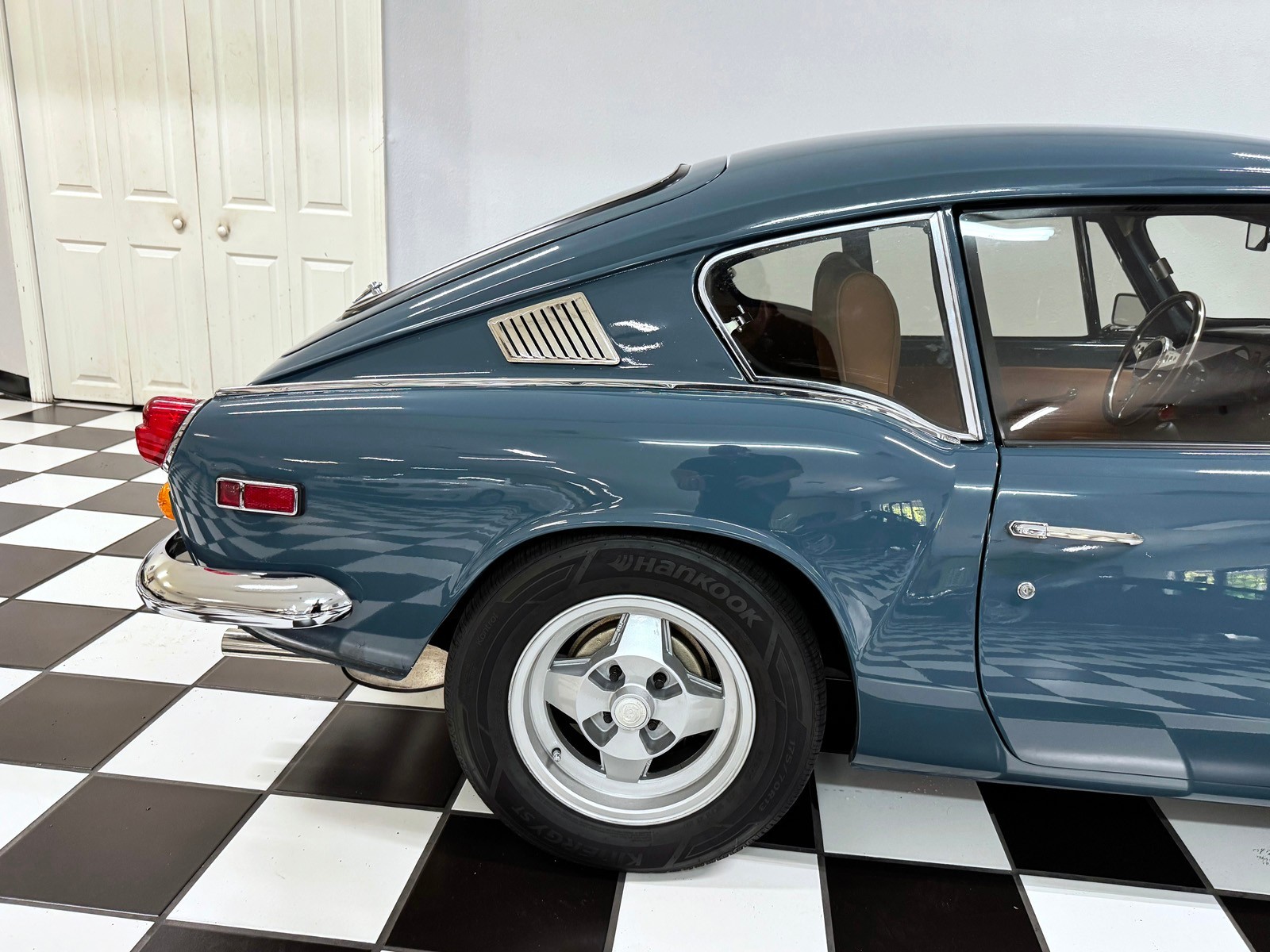 Triumph-Spitfire-1970-Fastback-10