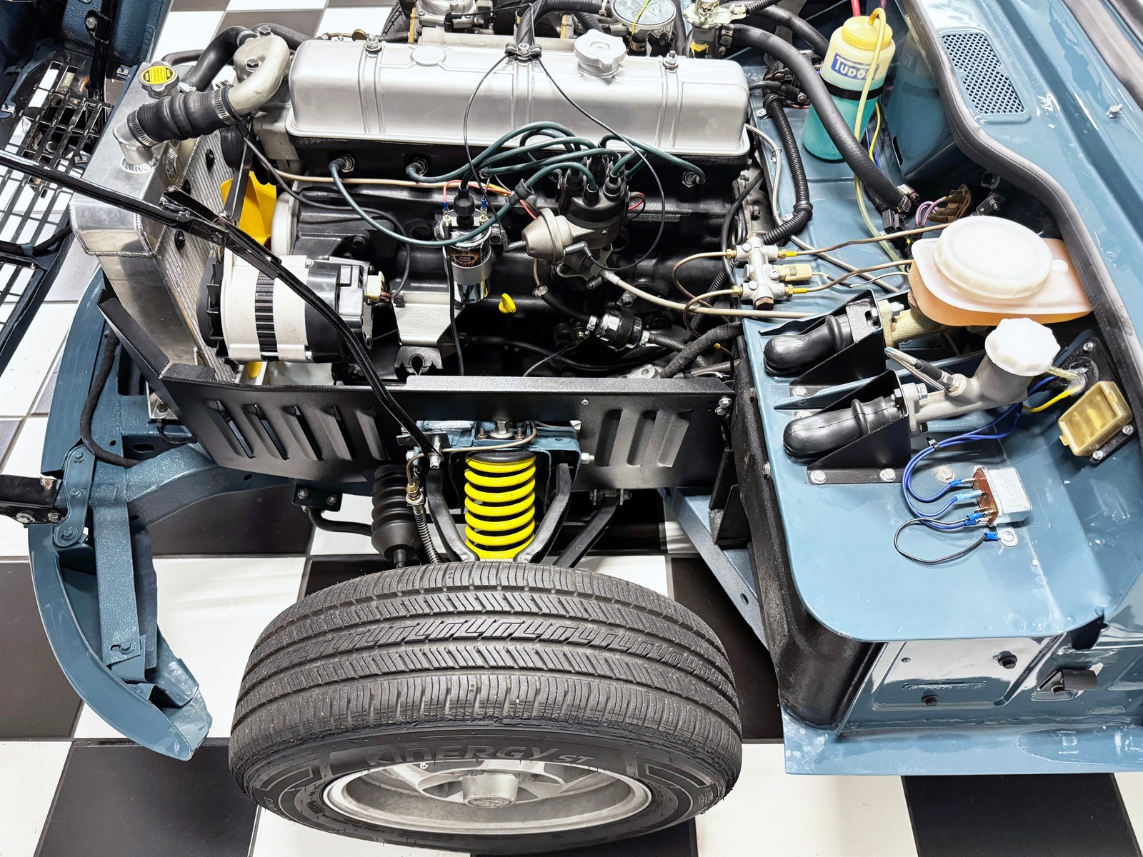 Triumph-Spitfire-1970-Fastback-17