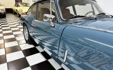 Triumph-Spitfire-1970-Fastback-2