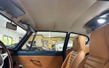 Triumph-Spitfire-1970-Fastback-22