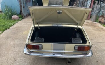 Triumph-Spitfire-1971-Light-yellow-Sliver-6