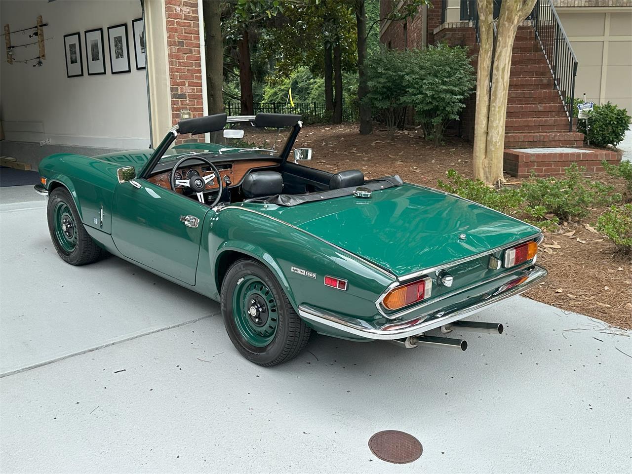 Triumph-Spitfire-1972-British-Racing-Green-Black-3