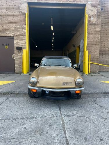 Triumph-Spitfire-1976-2
