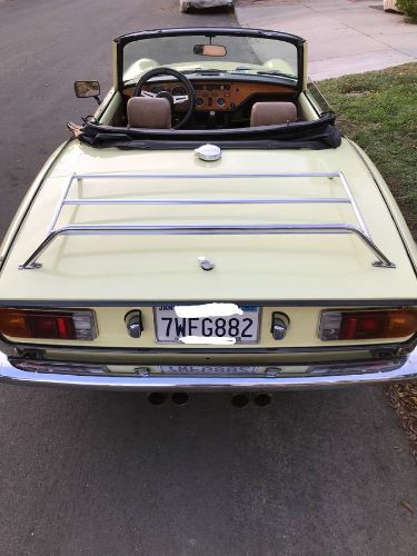 Triumph-Spitfire-1976-Yellow-1