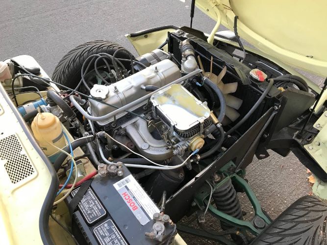 Triumph-Spitfire-1976-Yellow-6