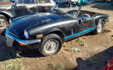 Triumph-Spitfire-1977-Black-Ray-with-wood-12