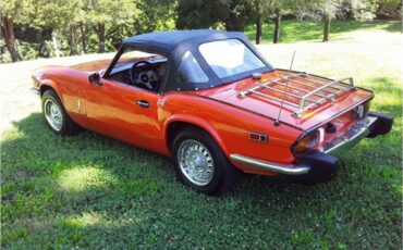 Triumph-Spitfire-1978-Red-Black-3