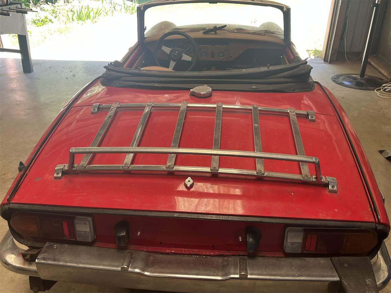 Triumph-Spitfire-1978-Red-Tan-4