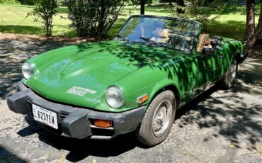 Triumph-Spitfire-1979-British-racing-green-Camel