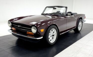 Triumph-TR-6-1972-Convertible-1