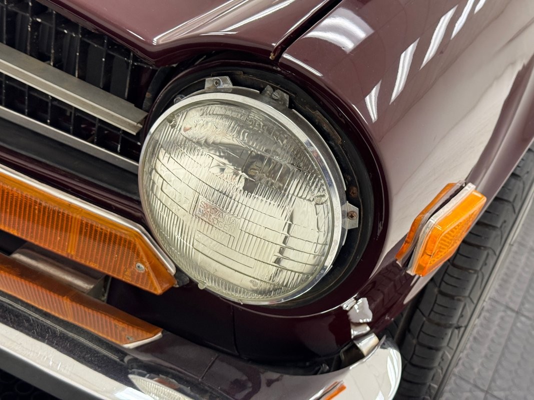 Triumph-TR-6-1972-Convertible-12