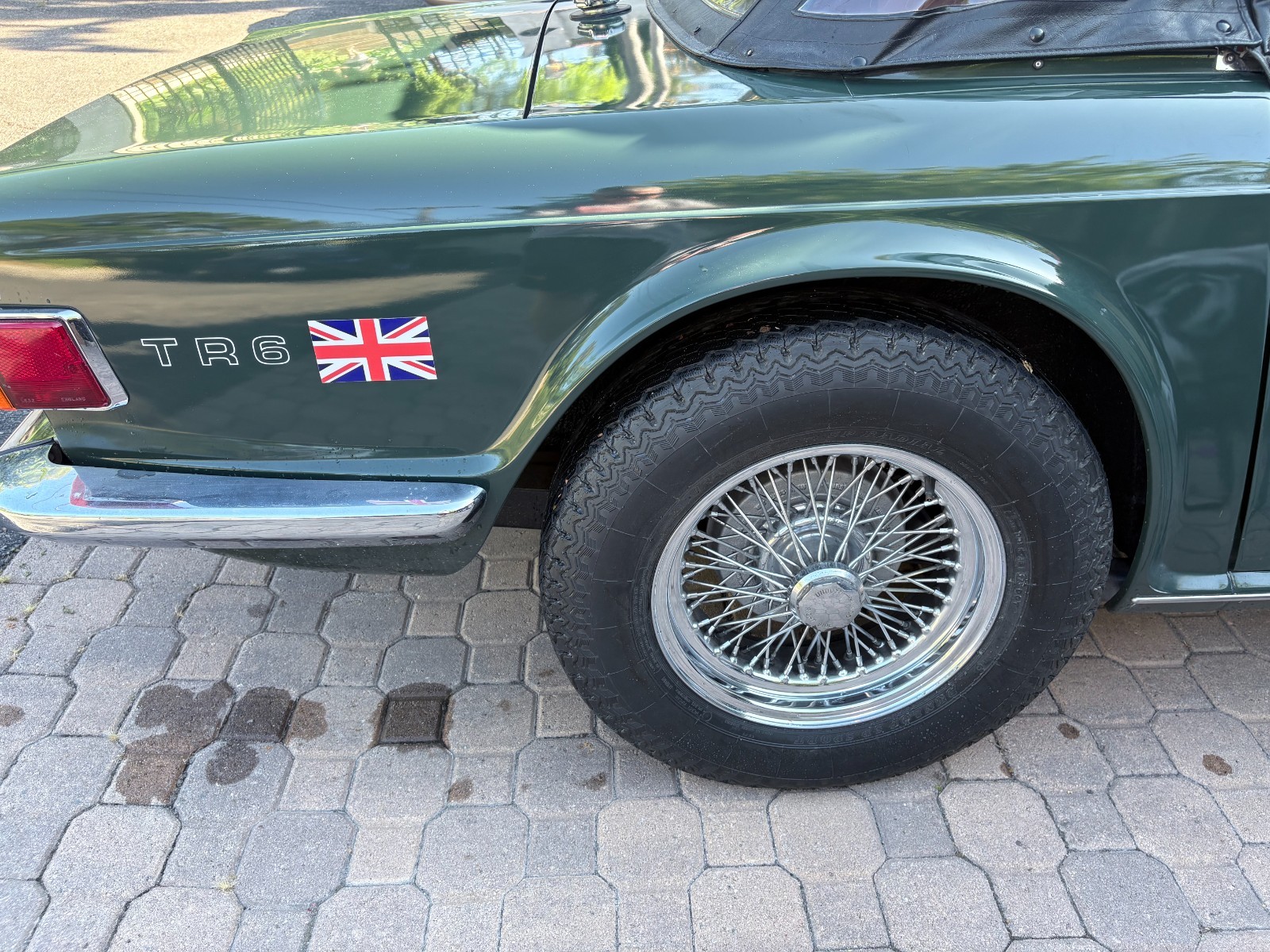 Triumph-TR-6-1972-Convertible-13