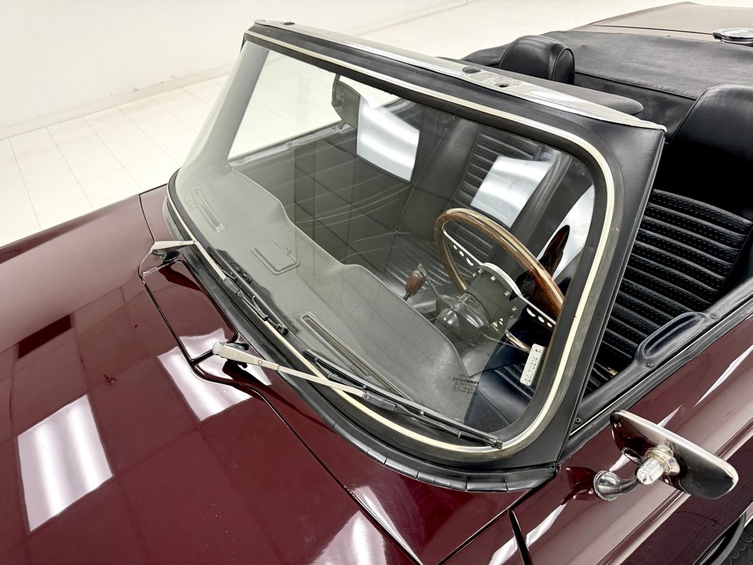 Triumph-TR-6-1972-Convertible-14