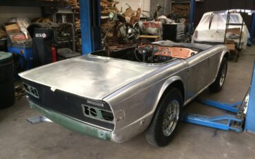 Triumph-TR-6-1972-Convertible-21