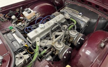 Triumph-TR-6-1972-Convertible-24