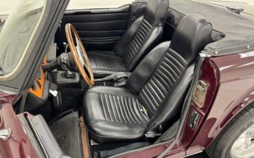 Triumph-TR-6-1972-Convertible-34