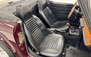 Triumph-TR-6-1972-Convertible-37
