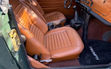 Triumph-TR-6-1972-Convertible-5