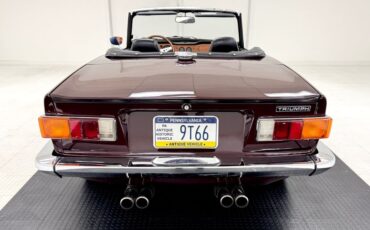 Triumph-TR-6-1972-Convertible-6