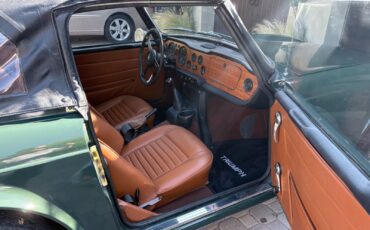 Triumph-TR-6-1972-Convertible-7