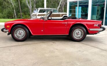 Triumph-TR-6-1976-Convertible-10