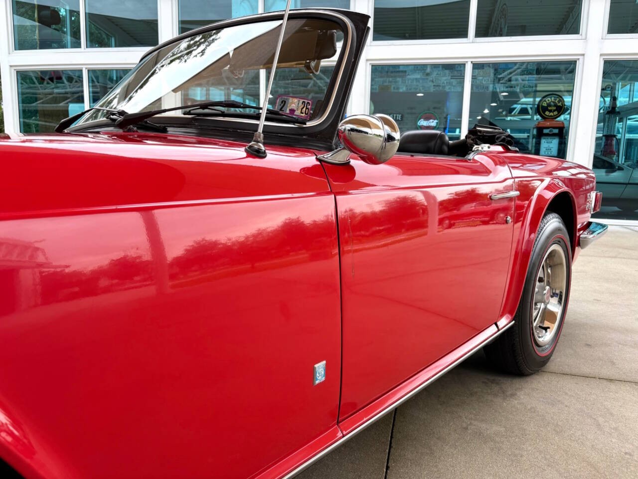 Triumph-TR-6-1976-Convertible-13