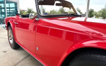 Triumph-TR-6-1976-Convertible-18