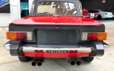 Triumph-TR-6-1976-Convertible-21
