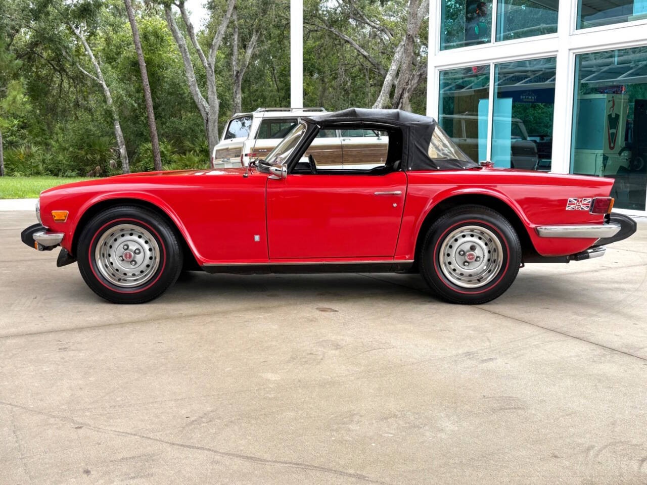 Triumph-TR-6-1976-Convertible-22