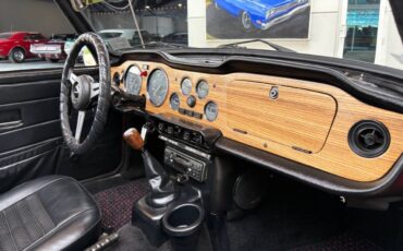 Triumph-TR-6-1976-Convertible-32