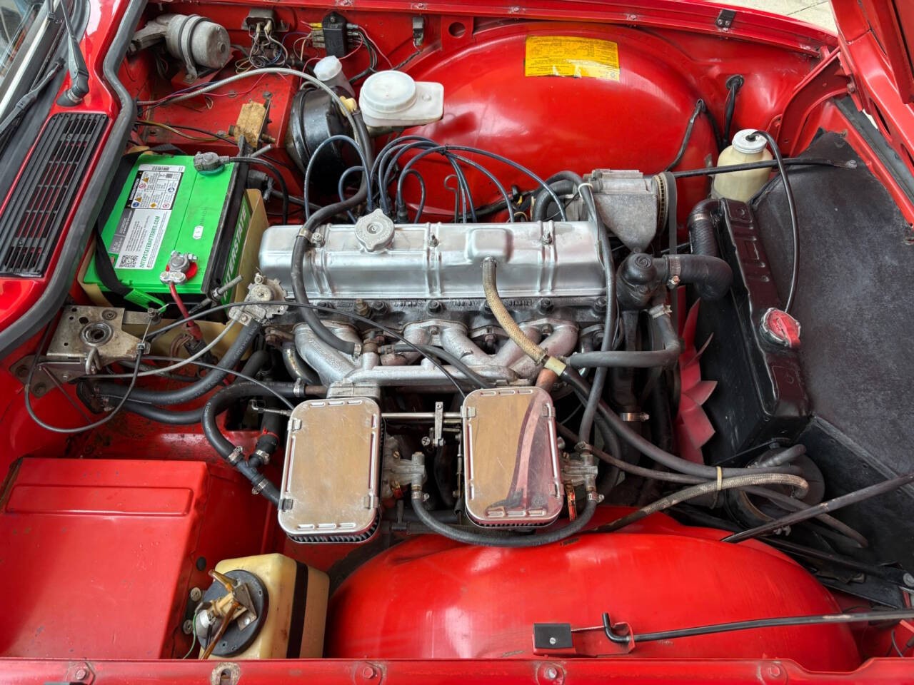 Triumph-TR-6-1976-Convertible-37