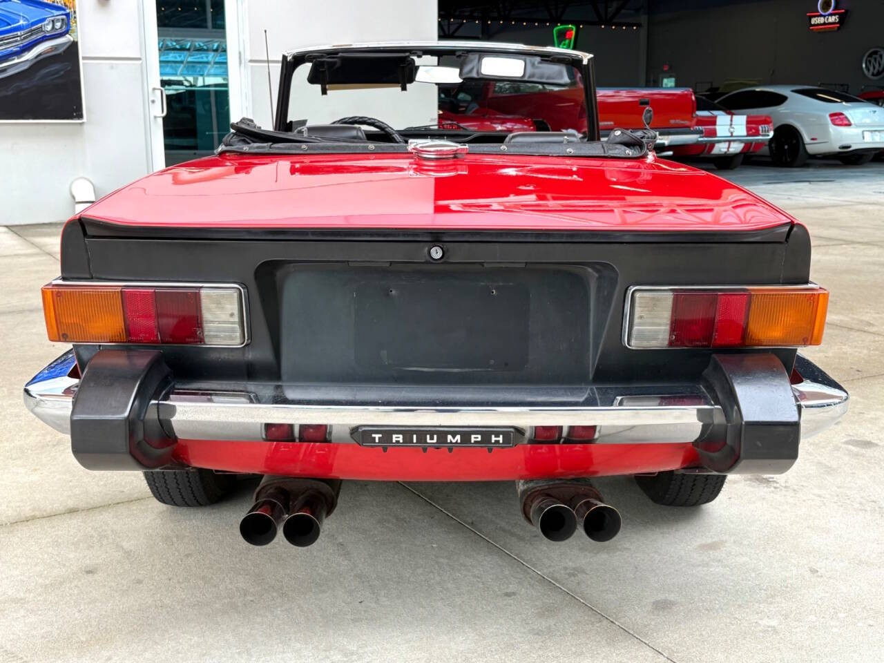 Triumph-TR-6-1976-Convertible-5