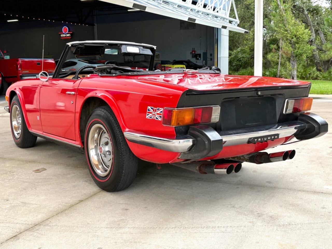 Triumph-TR-6-1976-Convertible-9