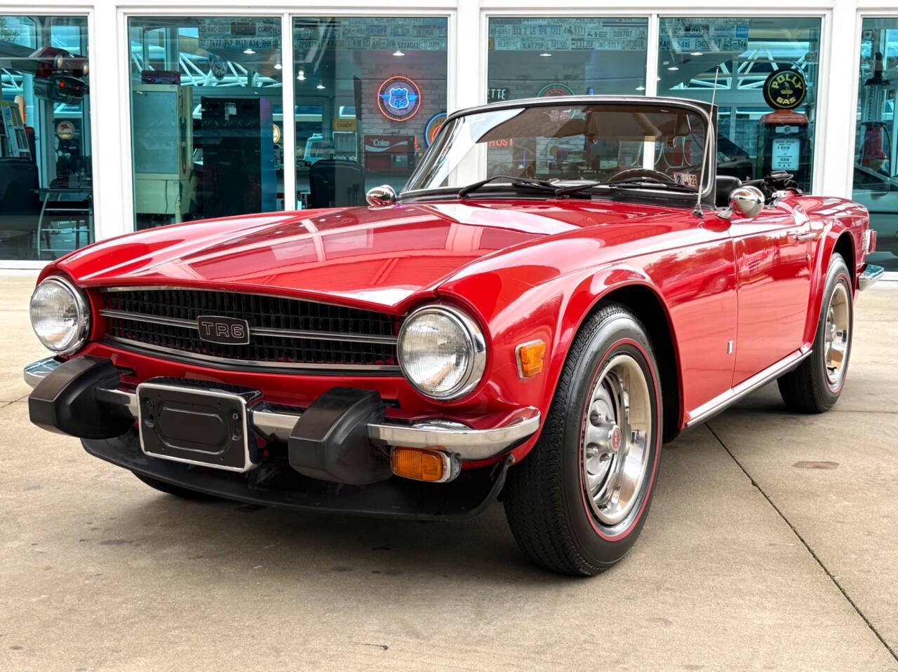 Triumph-TR-6-1976-Convertible