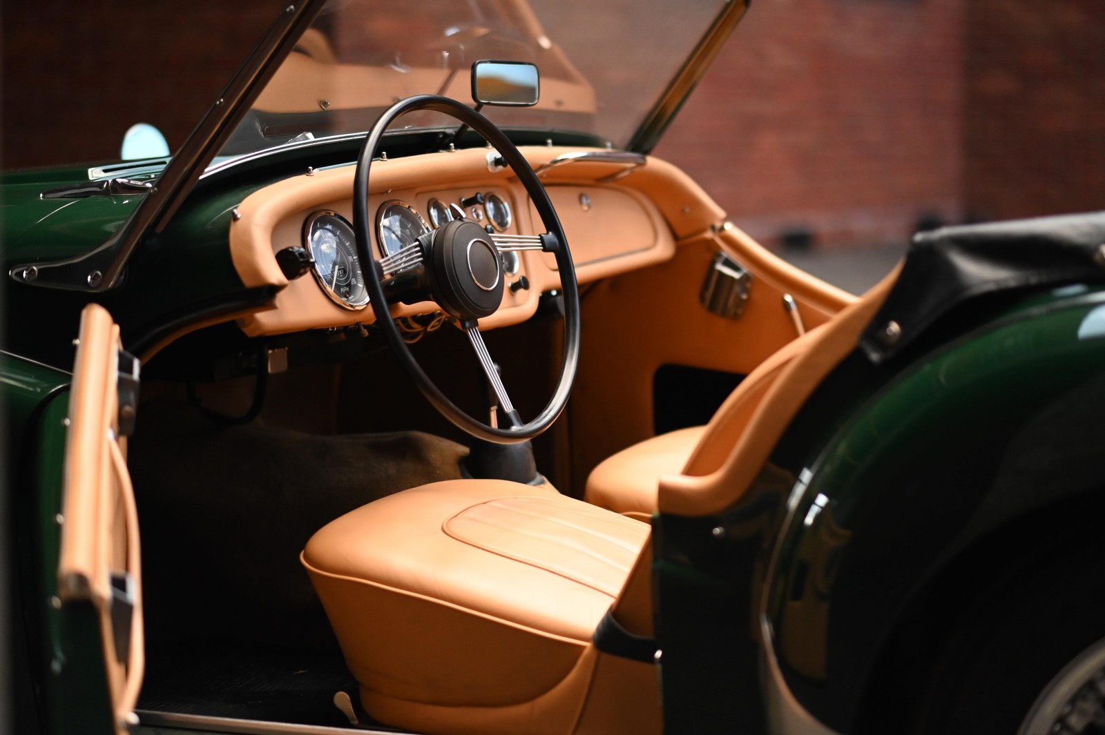 Triumph-TR3-1957-10
