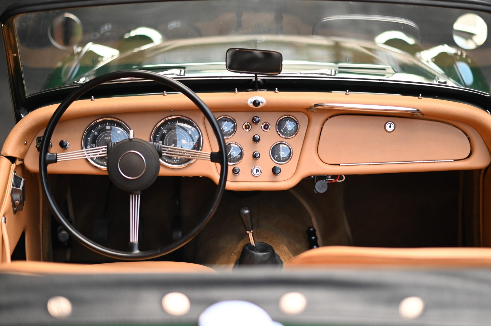 Triumph-TR3-1957-11