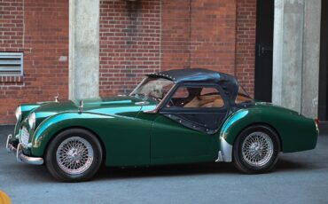 Triumph-TR3-1957-25