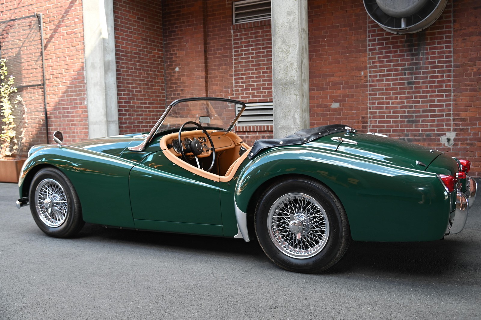 Triumph-TR3-1957-7