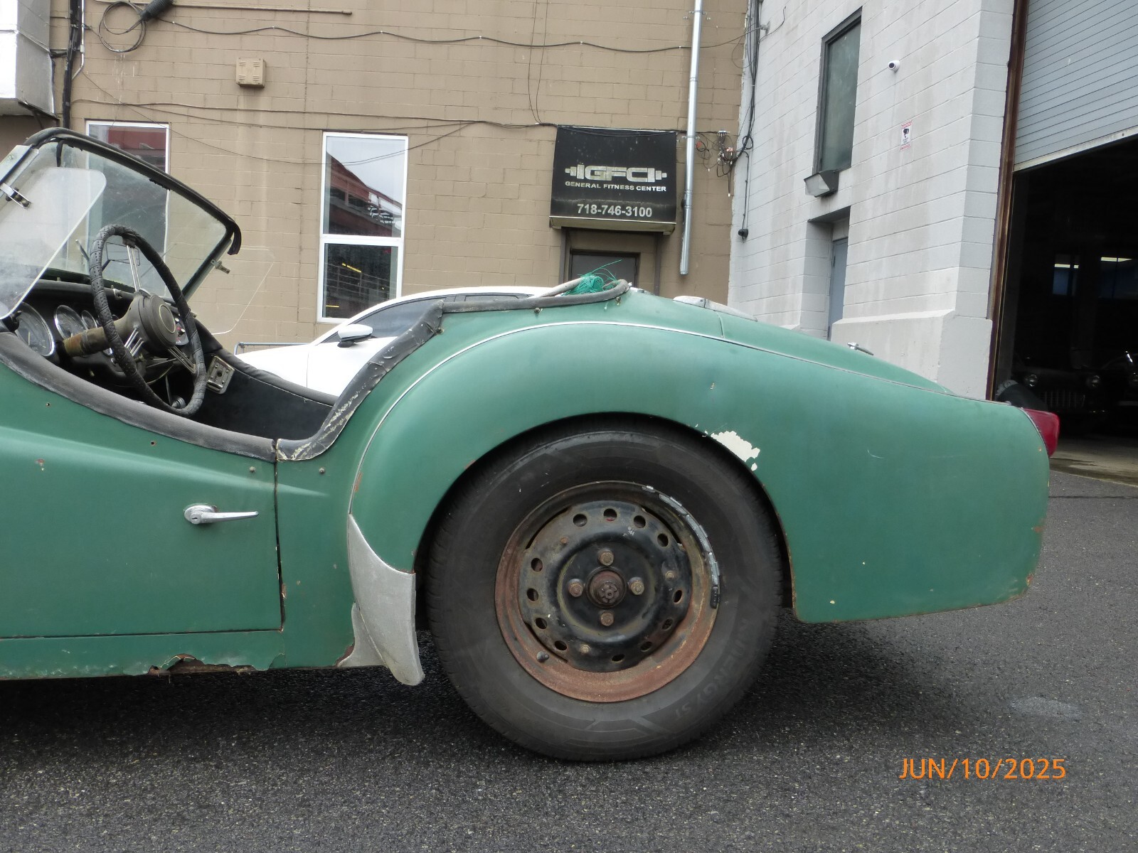 Triumph-TR3-1958-Convertible-10