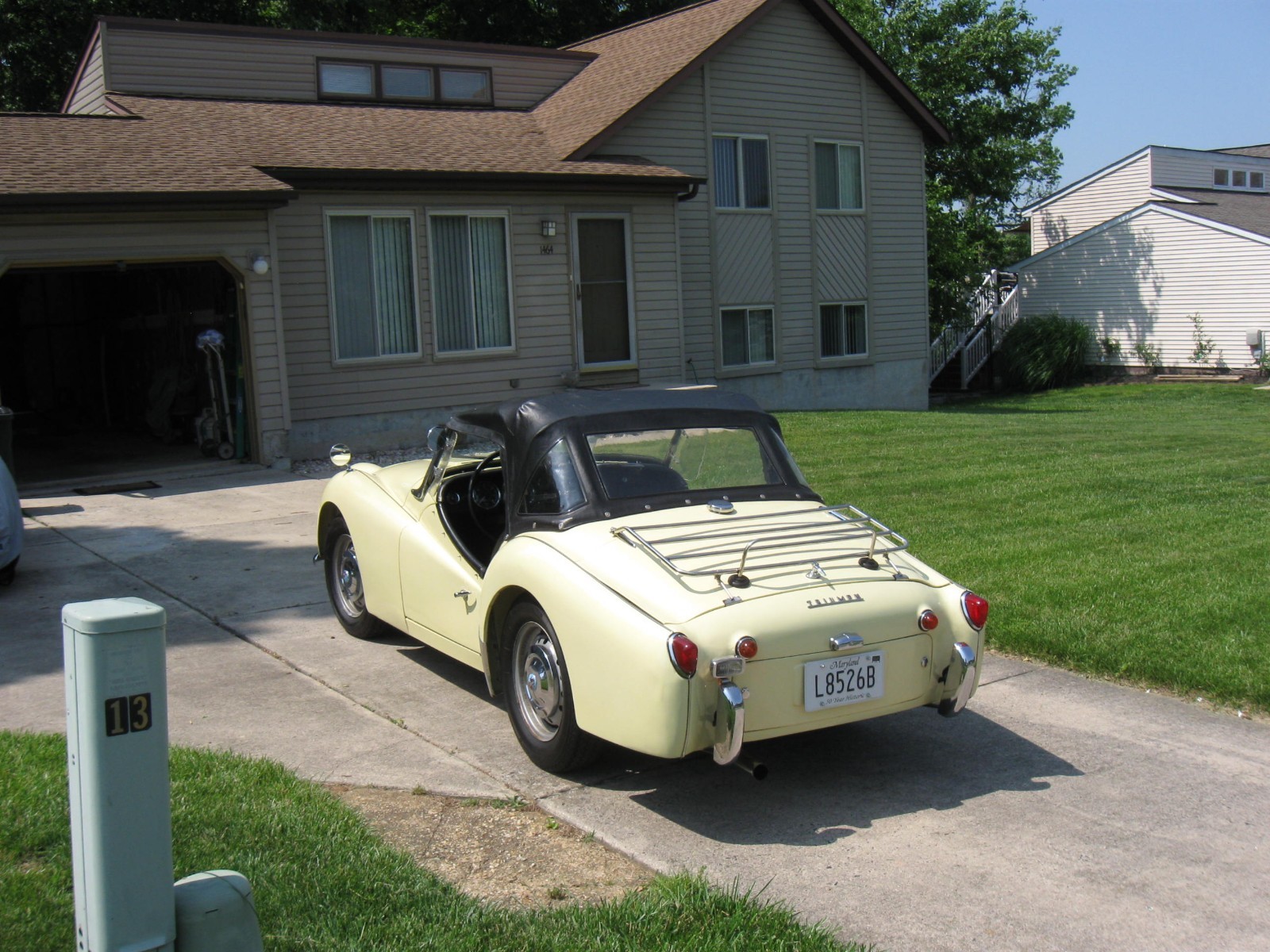Triumph-TR3-1958-Convertible-12