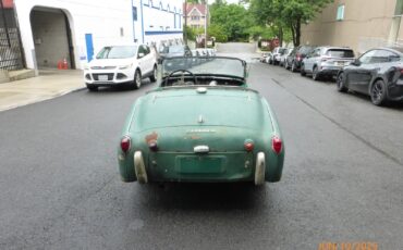 Triumph-TR3-1958-Convertible-3