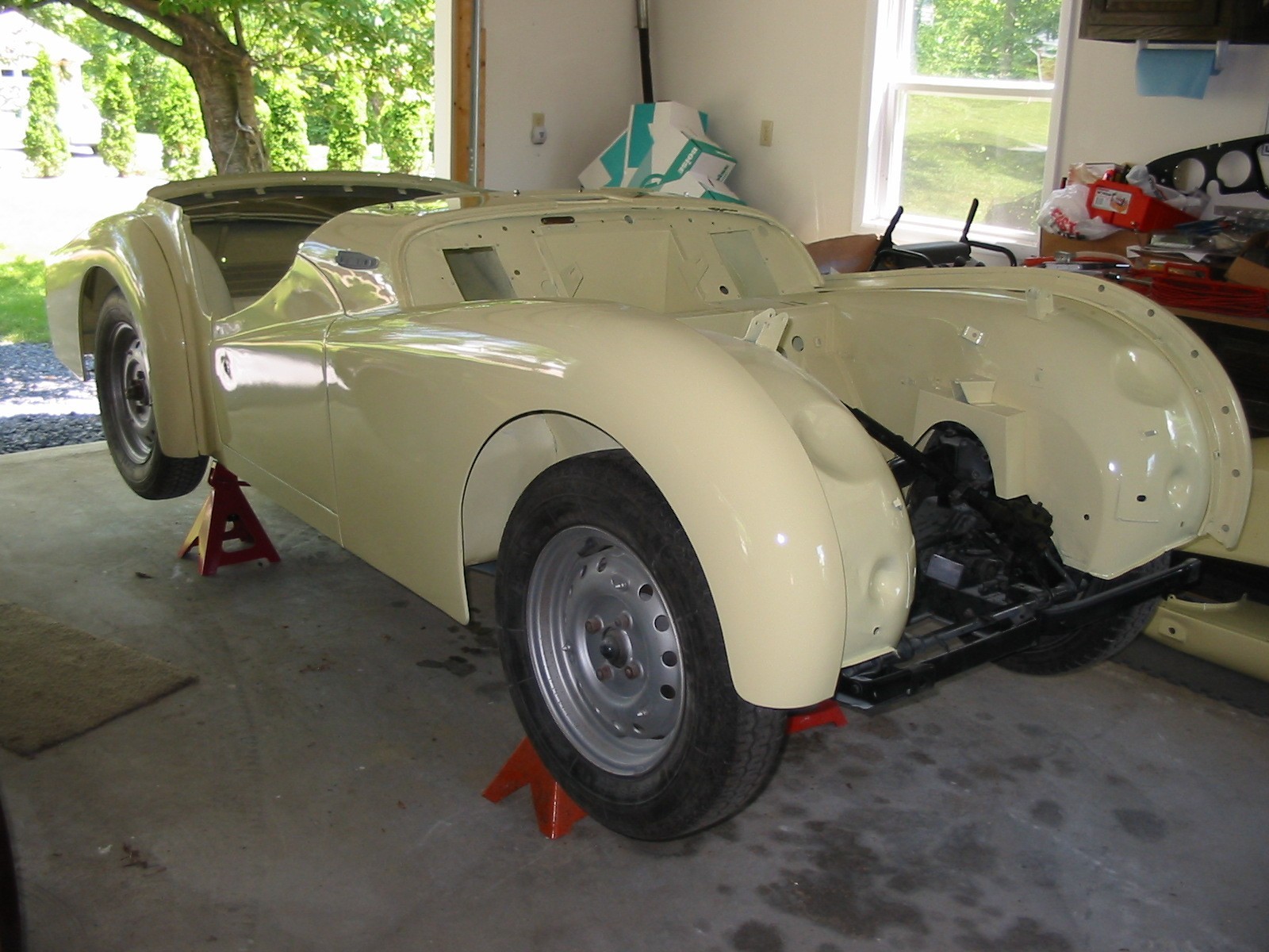 Triumph-TR3-1958-Convertible-3