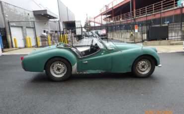 Triumph-TR3-1958-Convertible-4