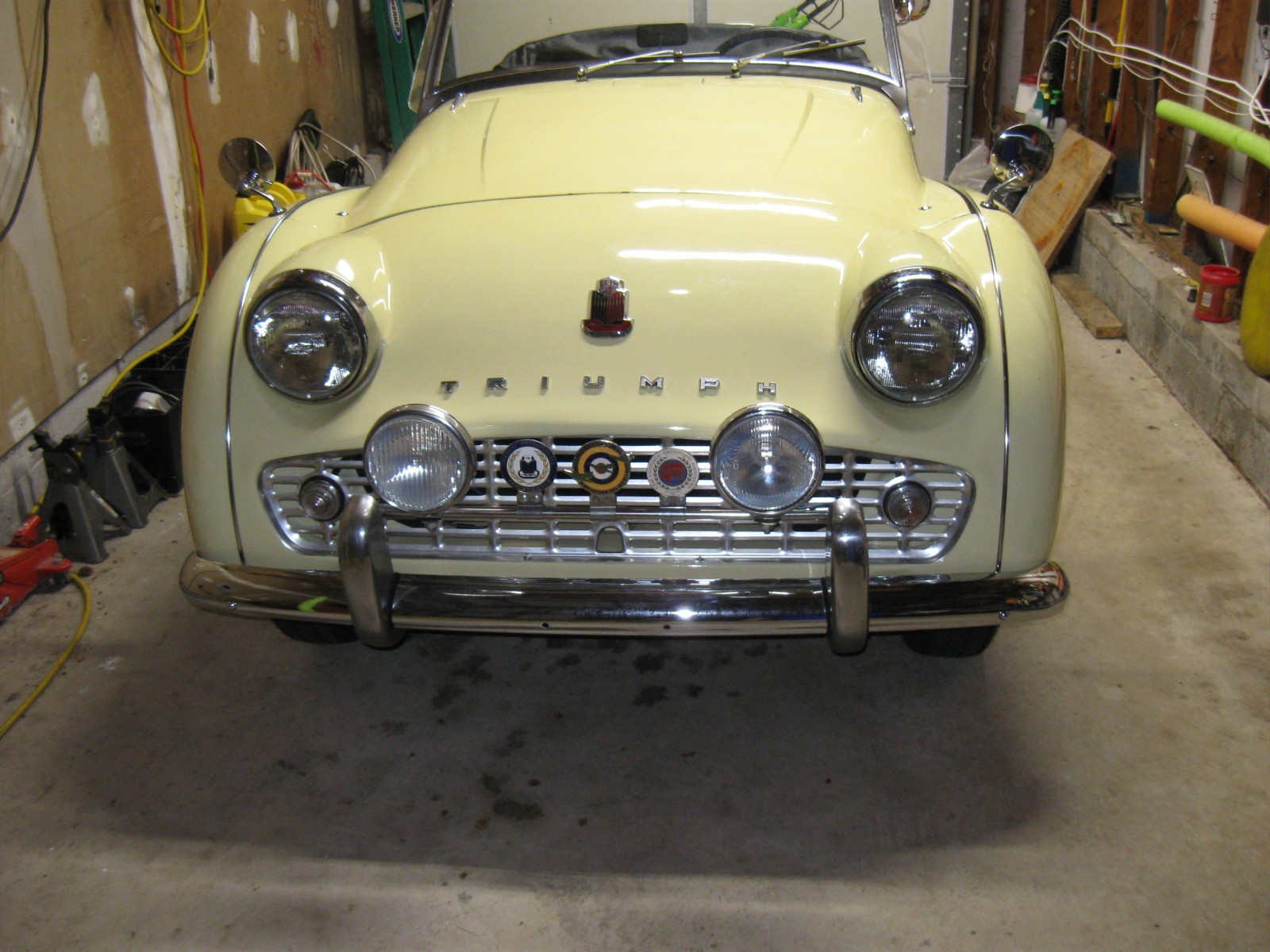 Triumph-TR3-1958-Convertible-8