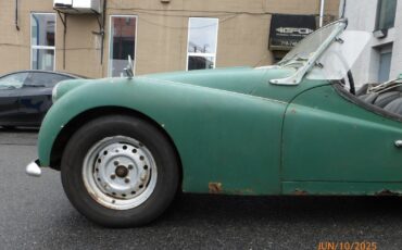 Triumph-TR3-1958-Convertible-9