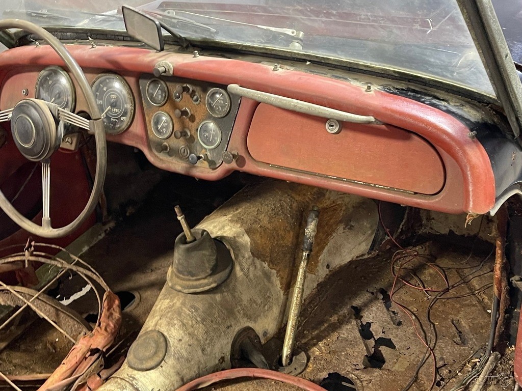 Triumph-TR3-1962-Convertible-12